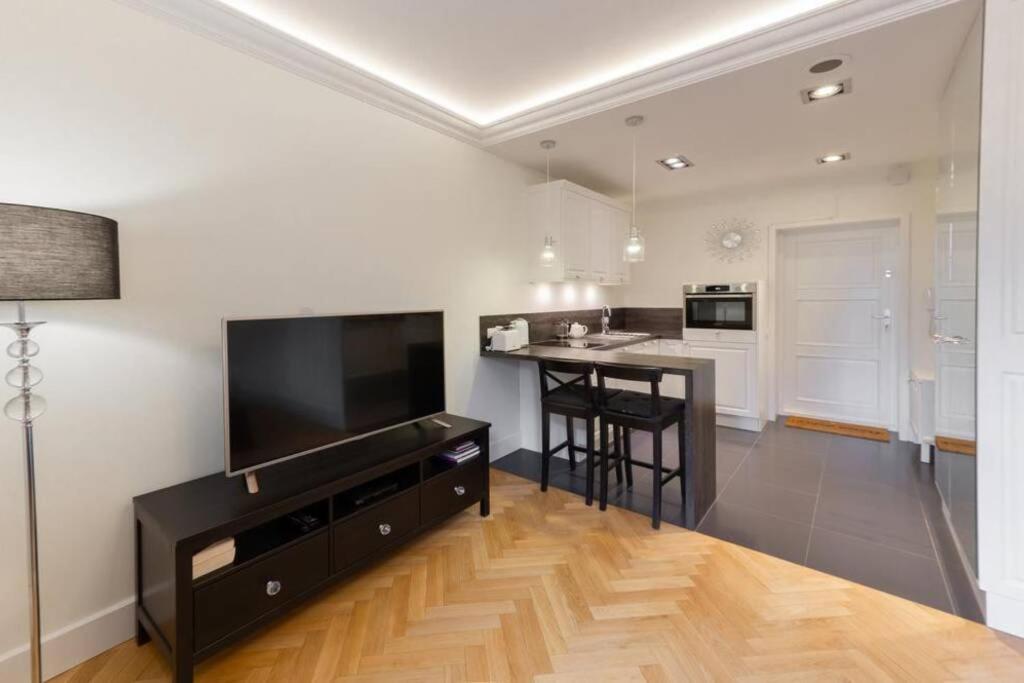 Apartamenty-Mi Crystal Warszawa Exteriör bild