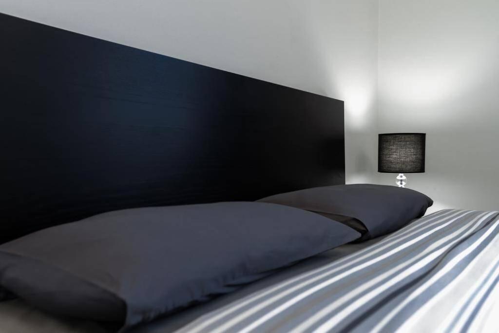 Apartamenty-Mi Crystal Warszawa Exteriör bild