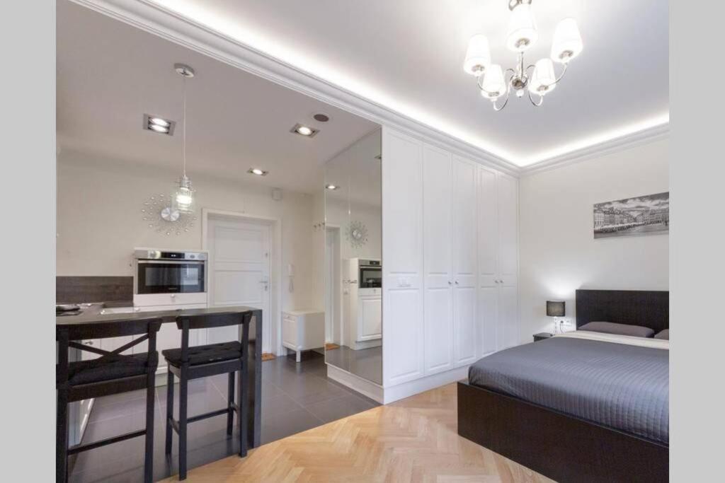 Apartamenty-Mi Crystal Warszawa Exteriör bild
